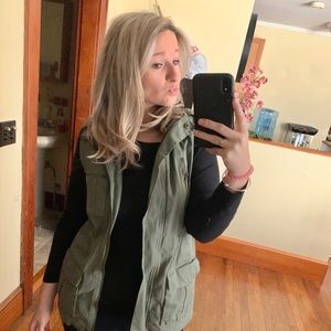 Meet your Posher, Amanda